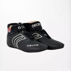  Mark Webber Red Bull Racing F1 Boots 2013 -Dash Racegear Sales ezgif.com gif maker d27e245d ad70 4c74 af89 b77054bf79e1